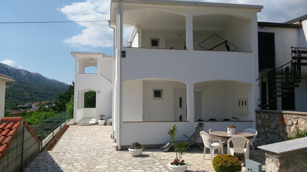 Ruza Apartmani Draga Bascanska Exterior photo
