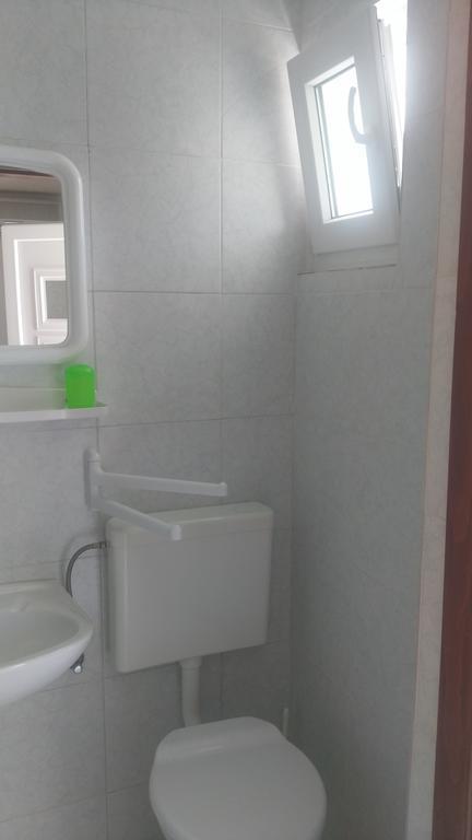 Ruza Apartmani Draga Bascanska Exterior photo